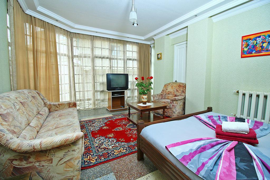 Babilina Hotel Tbilisi Ngoại thất bức ảnh